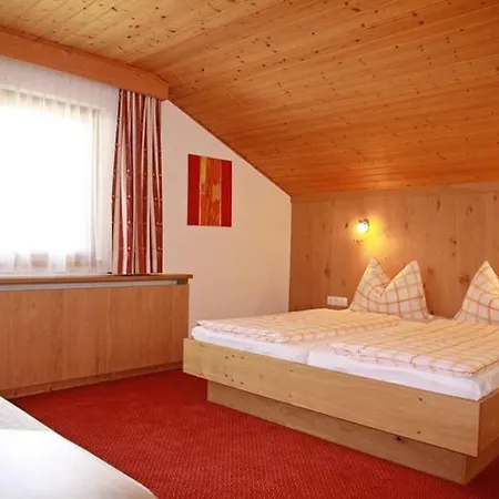 Hubert Fiegl Bed & Breakfast Sölden